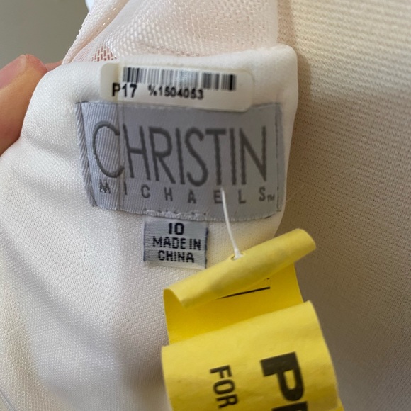 Formal dress. - Picture 7 of 9